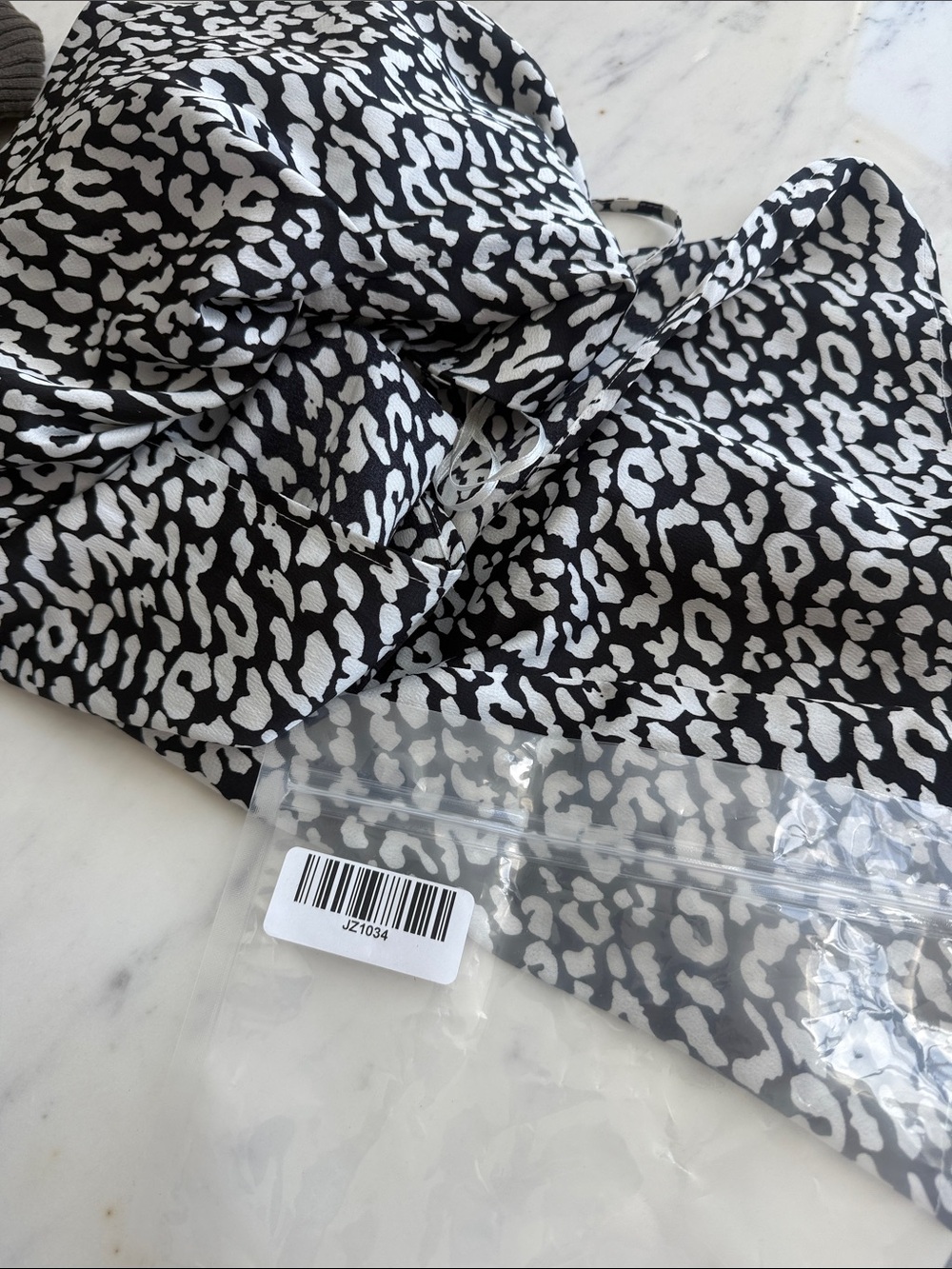 90S STYLE SATIN SLIP DRESS DRAPED COWL NECK BLACK AND WHITE LEOPARD PRINT - Picture 8 of 8